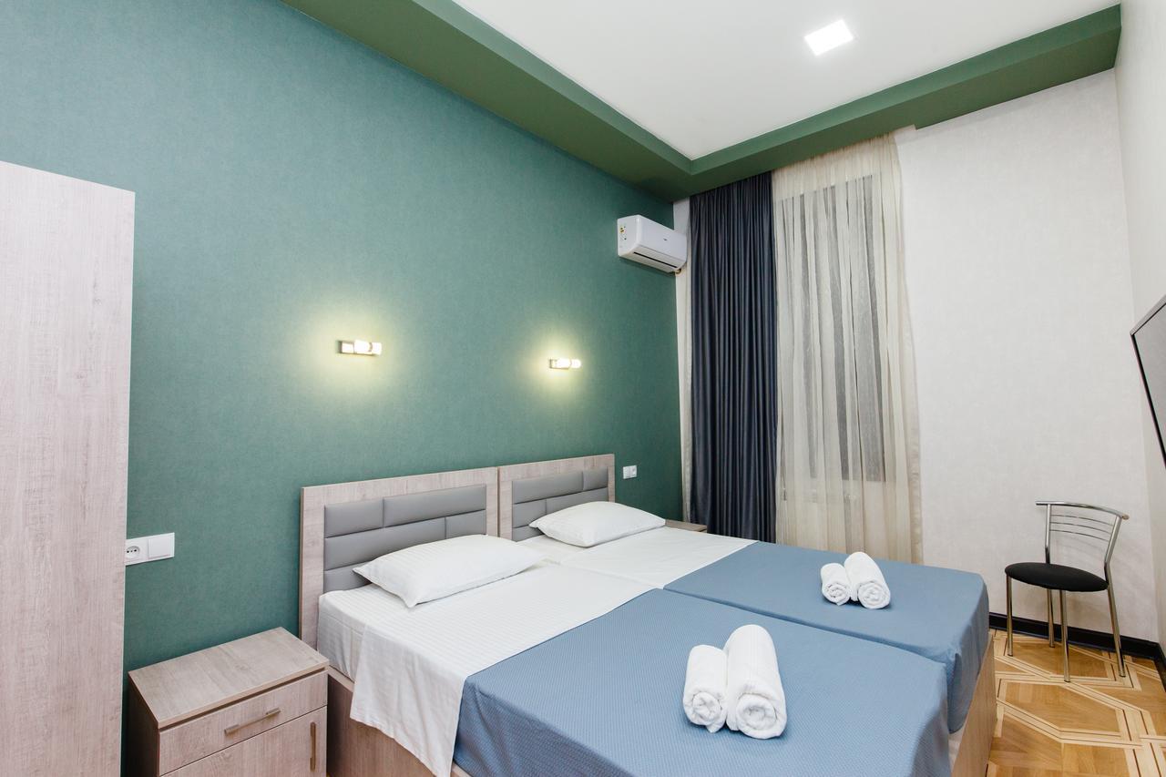 Garden Side Tbilisi Hotel Ngoại thất bức ảnh