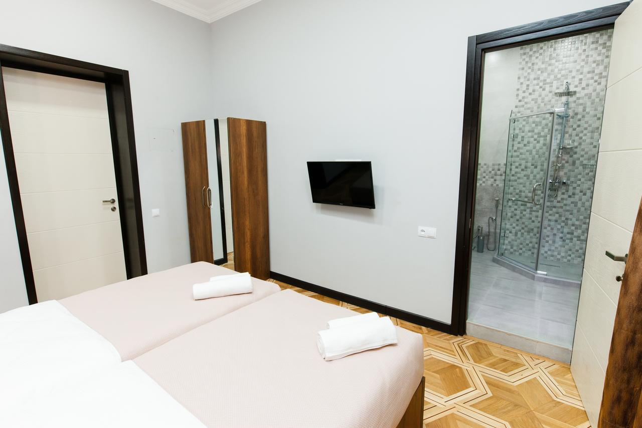 Garden Side Tbilisi Hotel Ngoại thất bức ảnh